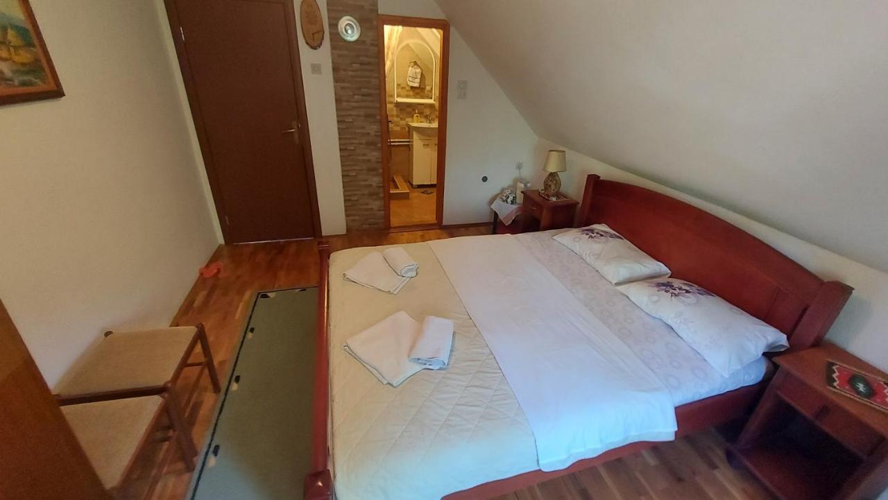 Guest House Milena 자블야크 외부 사진